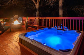 Wooded Hills Mountain home with Hot tub, Jacuzzi, Game Room, Pool Table